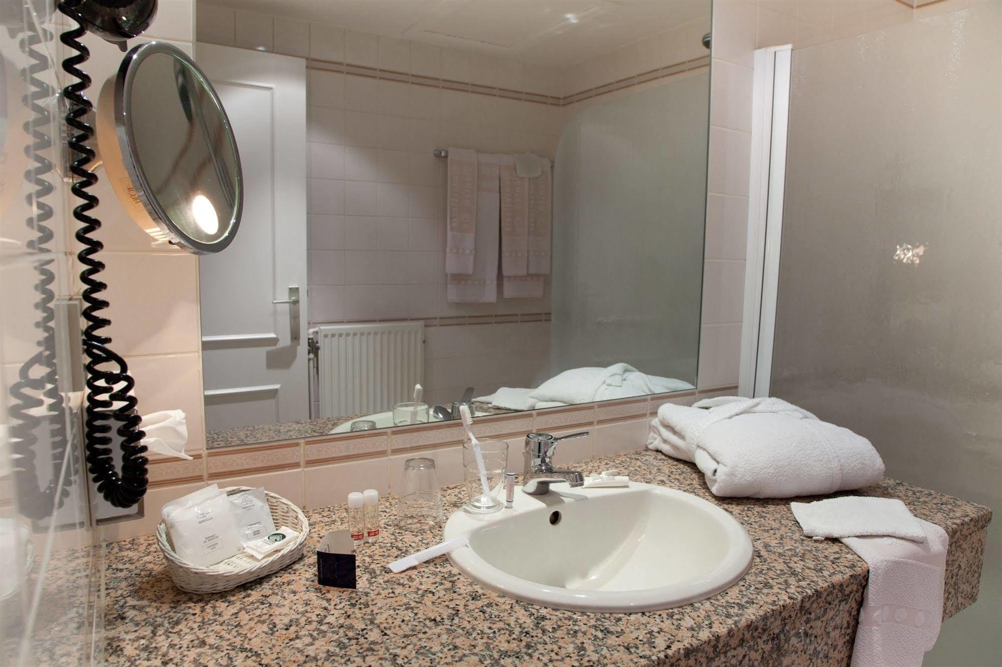 Hotel In Den Bonten Os Rijmenam Habitación foto